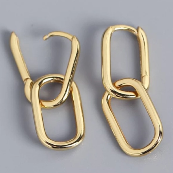 18K GOLD PLATED INTERLOCKING O SHAPED EARRINGS - Picture 6 of 10